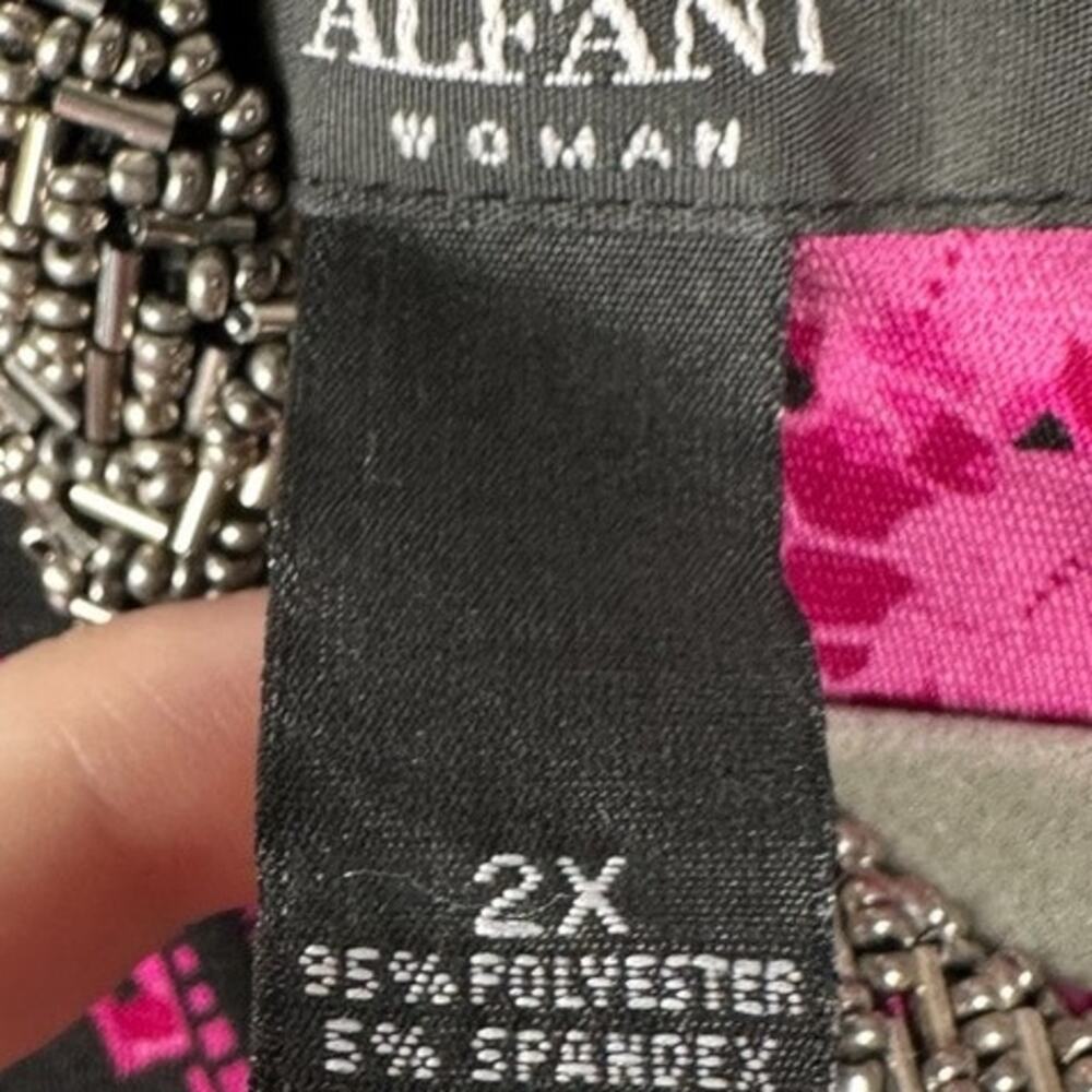 Alfani Woman Black and Deep Pink Embellished Collar Top Size 2X - Picture 3 of 4